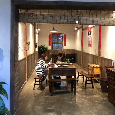 首鼠两端